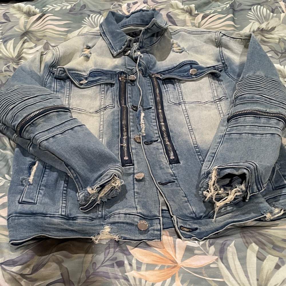 Distressed Denim Jacket - Picture 3 of 6